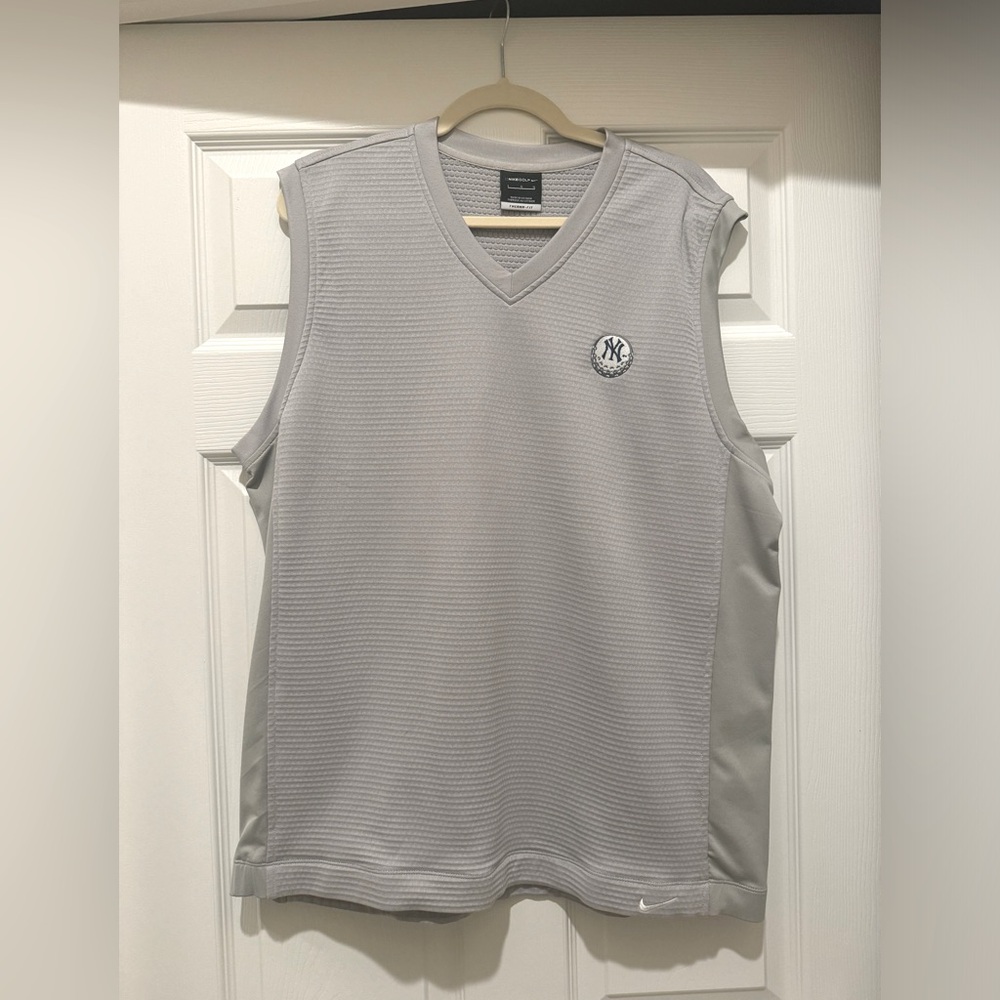 Nike Golf Vest with NYY Logo on Golf Ball.  EUC.  This will be your go to vest.